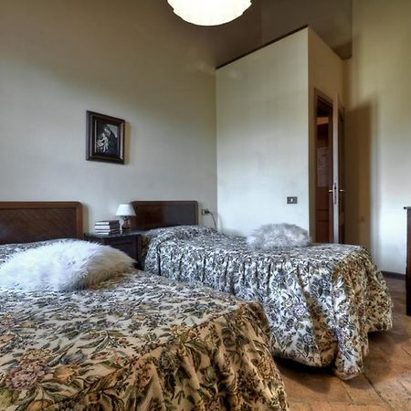 Agriturismo Il Prato 帕拉亚 外观 照片