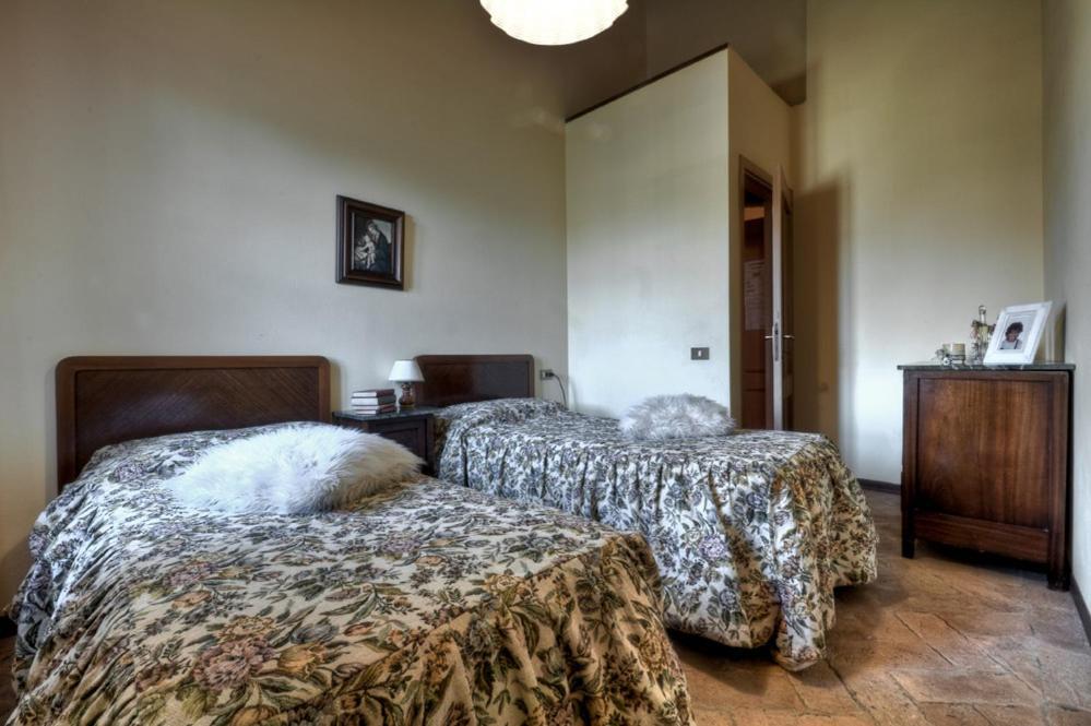 Agriturismo Il Prato 帕拉亚 外观 照片