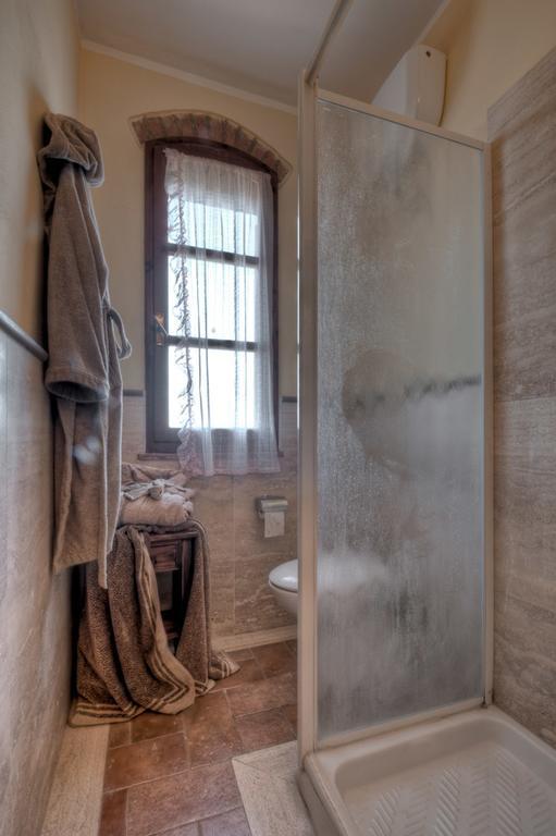 Agriturismo Il Prato 帕拉亚 外观 照片