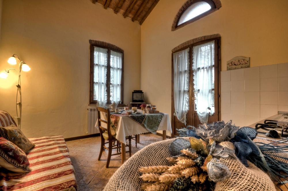 Agriturismo Il Prato 帕拉亚 外观 照片